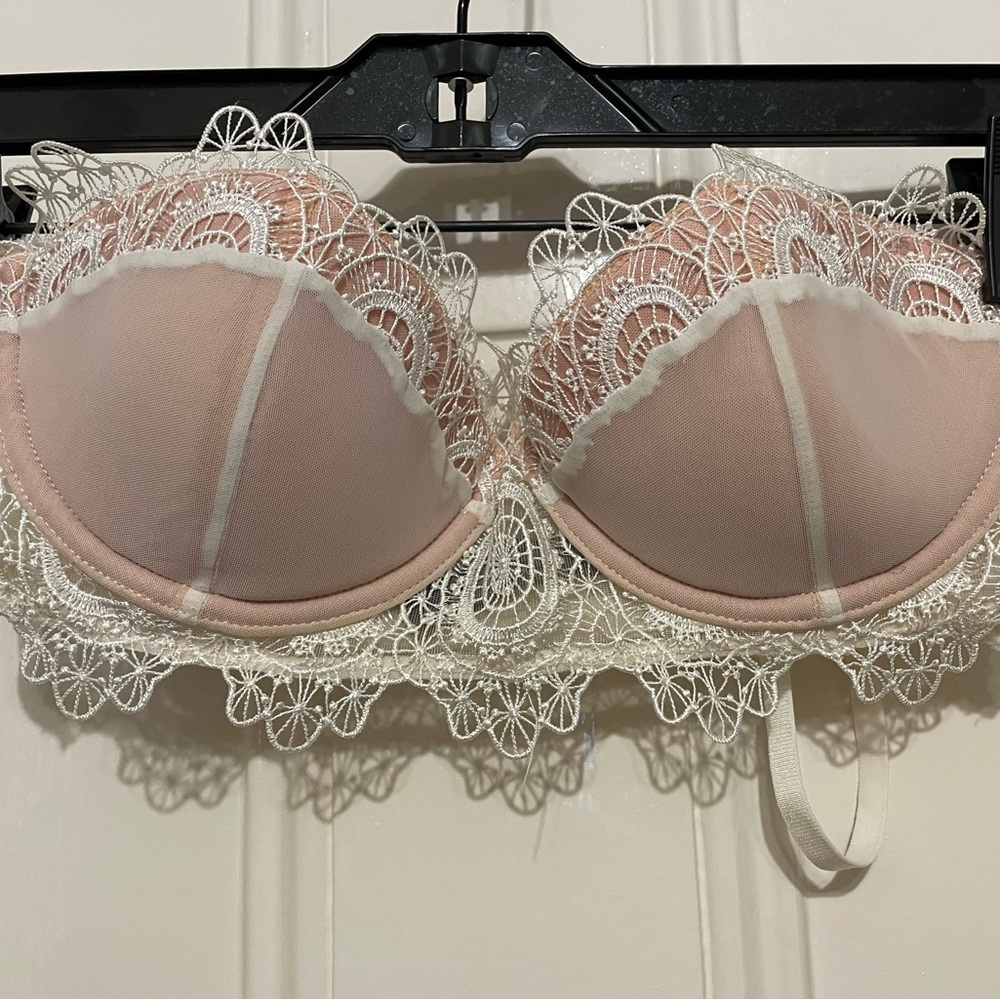 Thistle and Spire lace strapless convertible bra
